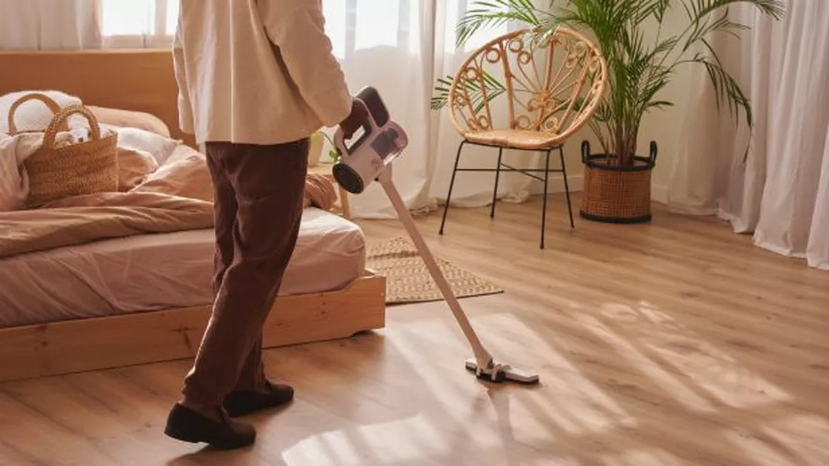 Puissance aspirateur balai : Air Watts, kPa ou Watts ? Le guide